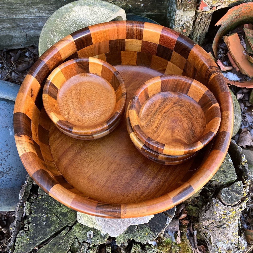 Vintage MCM Checkerboard Multicolor Wooden Serving Bowl Set 1960s Bohemian Salad - Picture 3 of 16